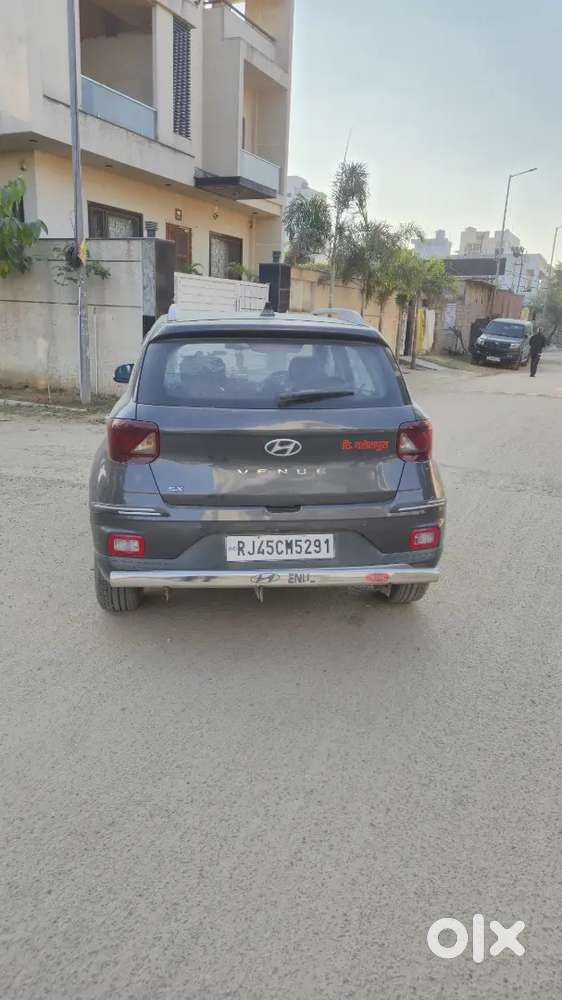 Hyundai Venue 2021 Diesel 99000 Km Driven