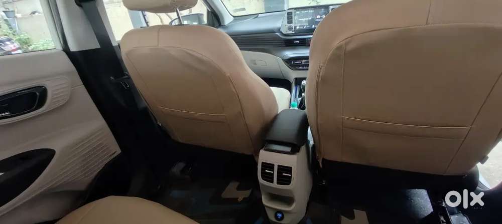 New I20 Asta 1.2 Kappa Mt Very Less Used Top End Model With Sunroof