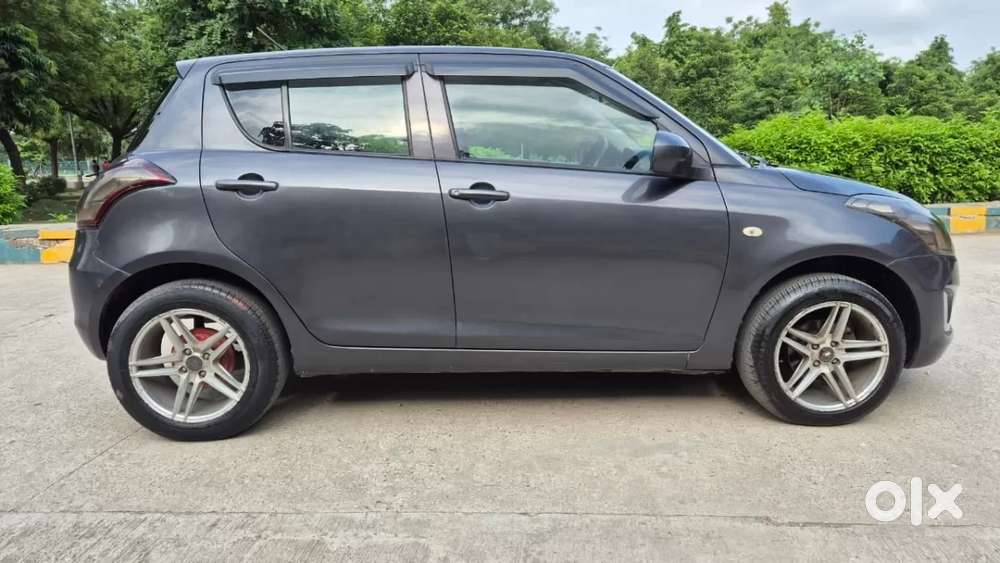 Maruti Suzuki Swift Lxi Optional-o, 2017, Petrol