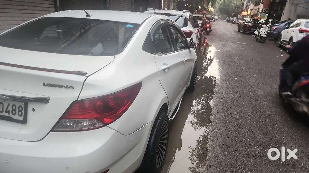 Hyundai Verna Fluidic Petrol 2012 Mt