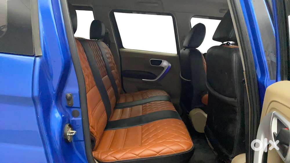 Mahindra Tuv 300 T8 Amt, 2016, Diesel