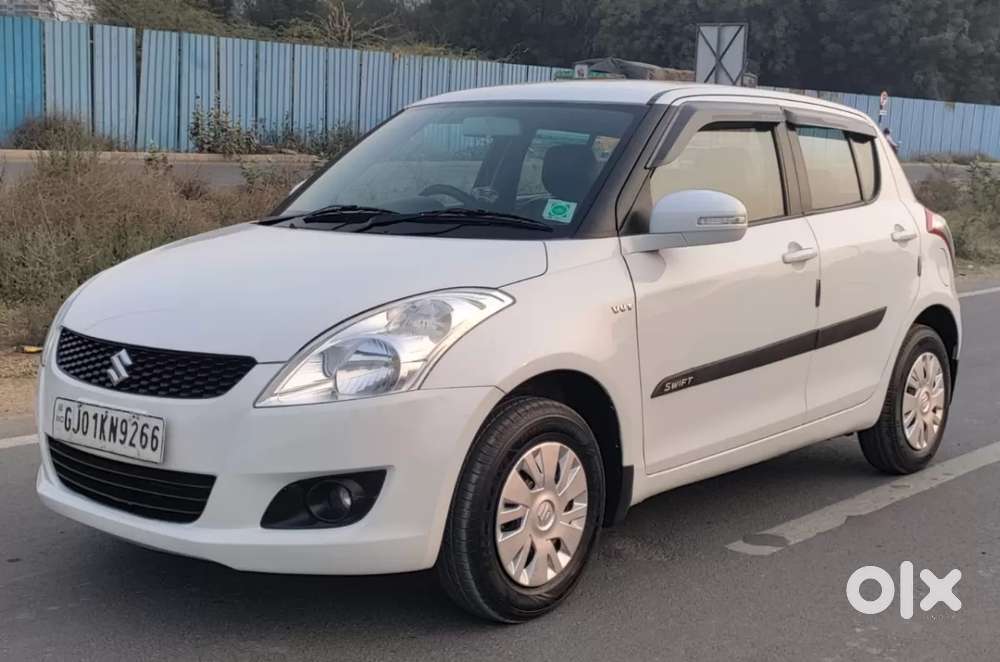 Maruti Suzuki Swift Vxi, 2012, Petrol