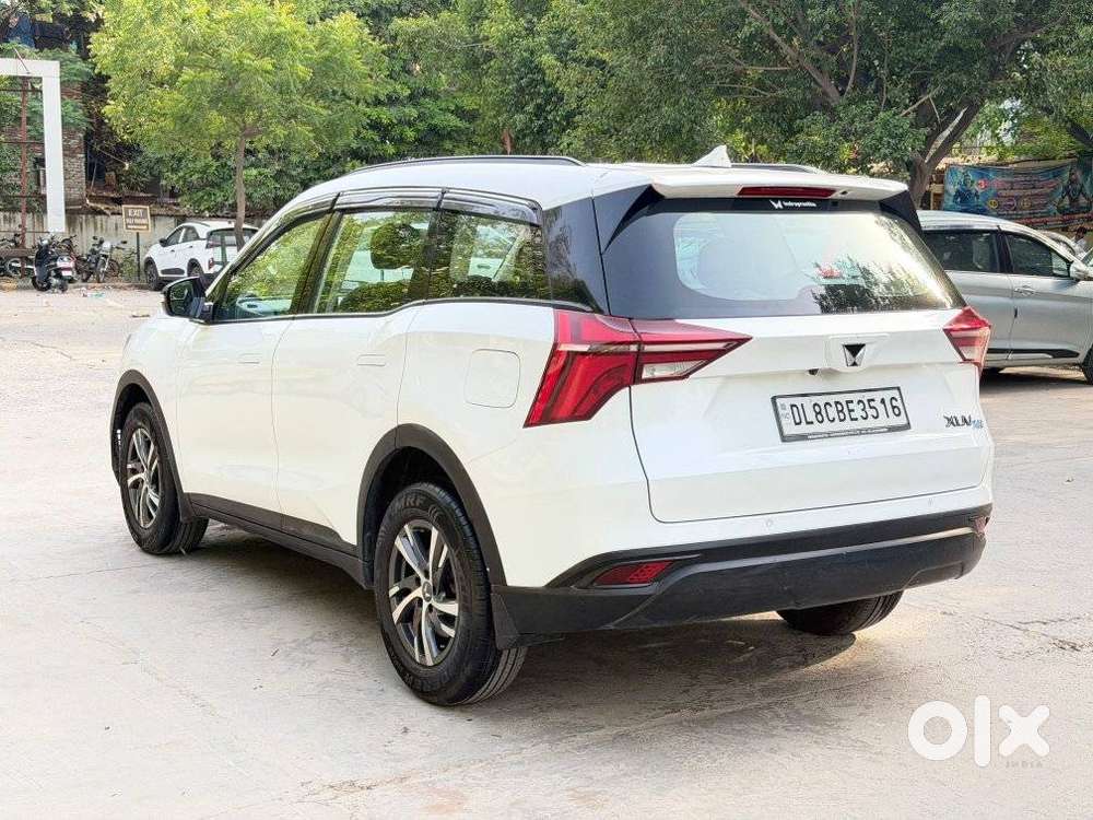 Mahindra Xuv700 2.2 Mx Diesel Mt 5 Str, 2022, Diesel