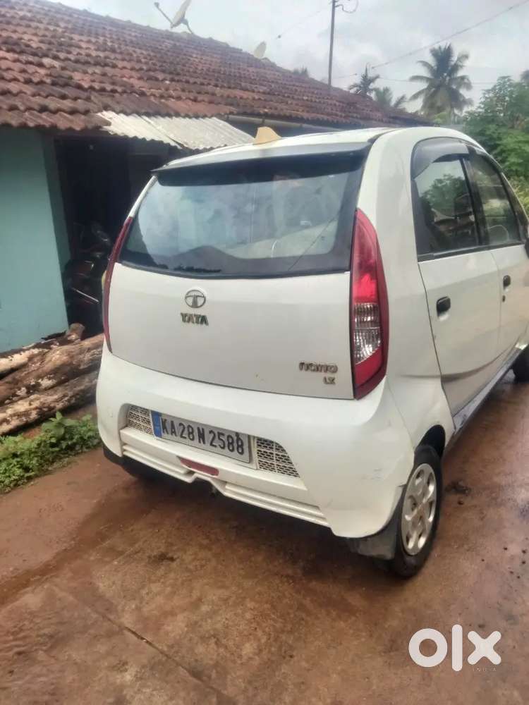Tata Nano Xe Petrol 2012
