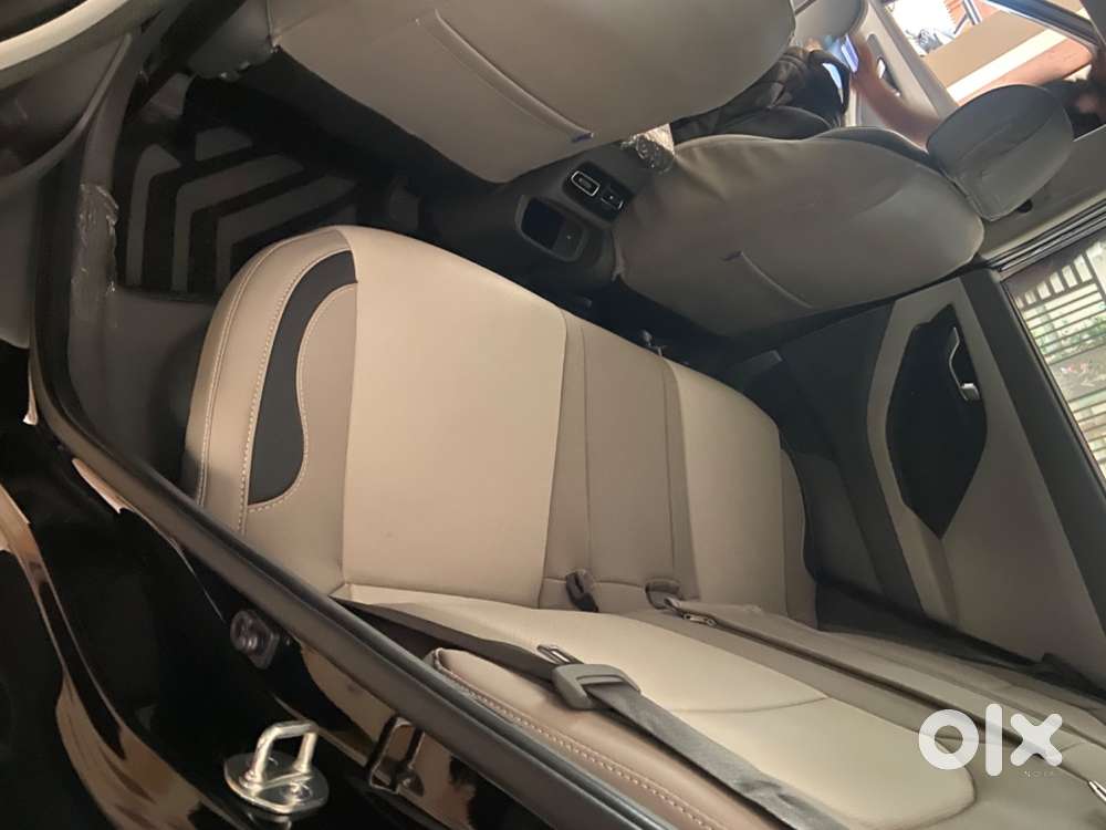 2026 Registered Creta S(o) Ivt Black  288 Kms  Fully Loaded