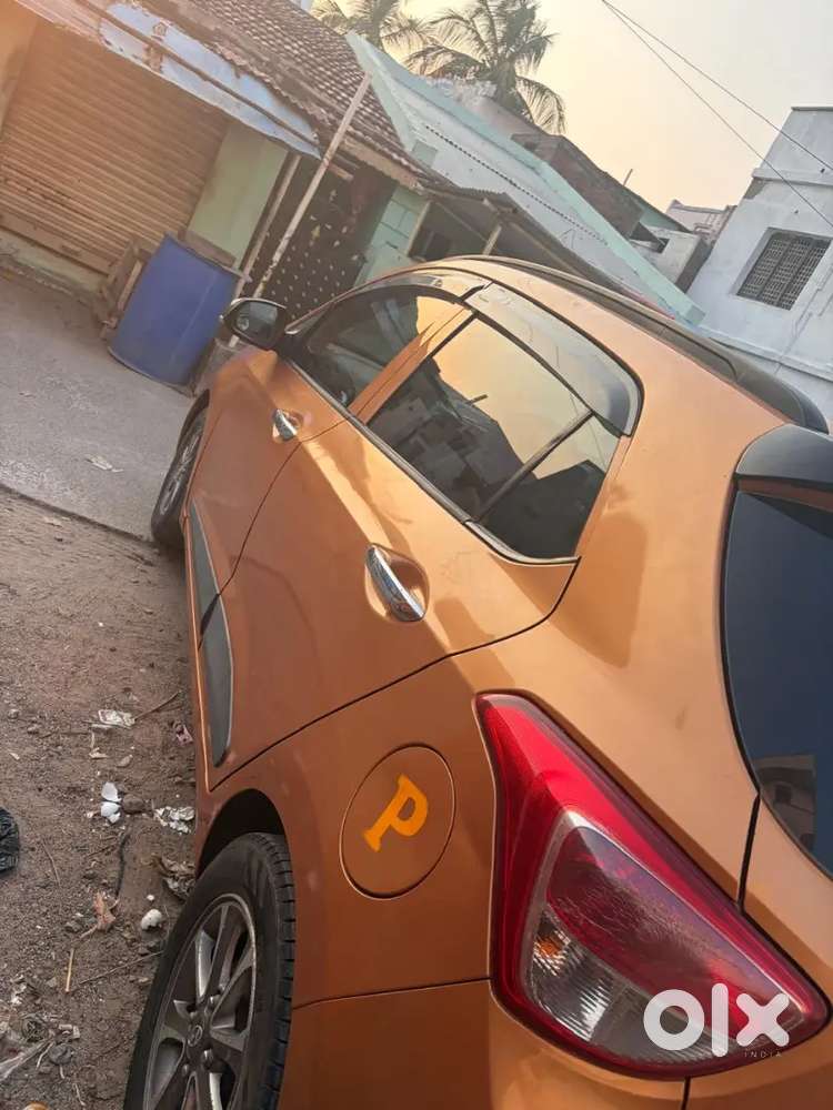 Hyundai Grand I10 2014 Petrol 122000 Km Driven