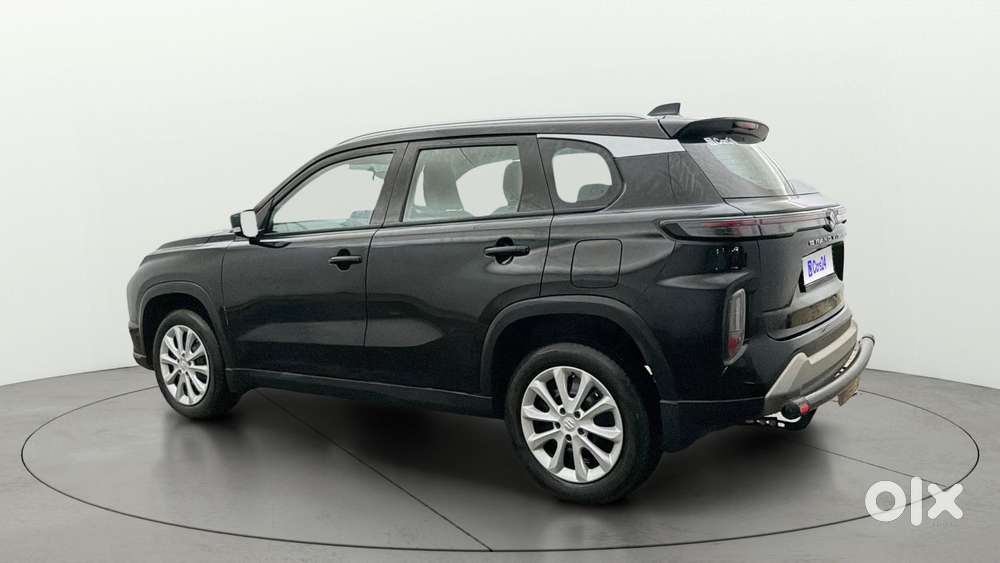 Maruti Suzuki Grand Vitara 1.5 Alpha Plus Intelligent Hybrid Ecvt, 2..
