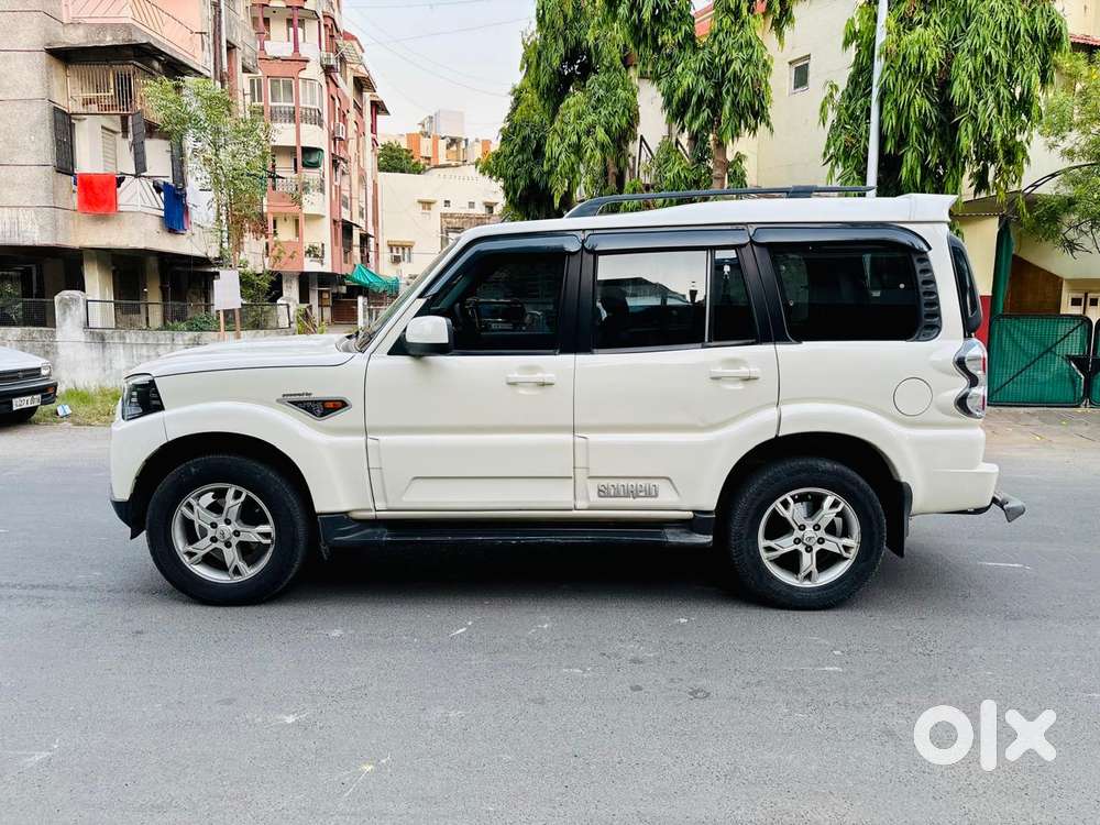 Mahindra Scorpio S10, 2014, Diesel