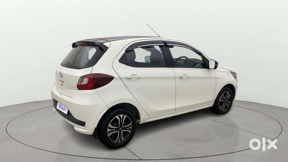 Tata Tiago 1.05 Revotorq Xt, 2023, Petrol