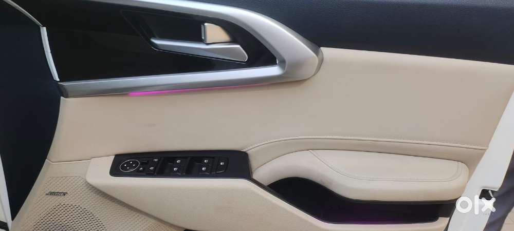 Kia Carens 1.5 Luxury Plus Turbo Dct 7 Str, 2023, Petrol