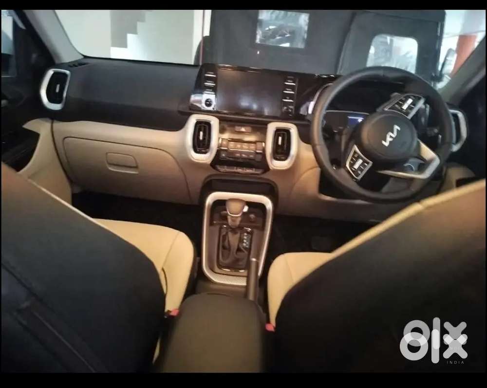 Automatic Kia Sonet Only 14000 Km Driven Brand New Condition.