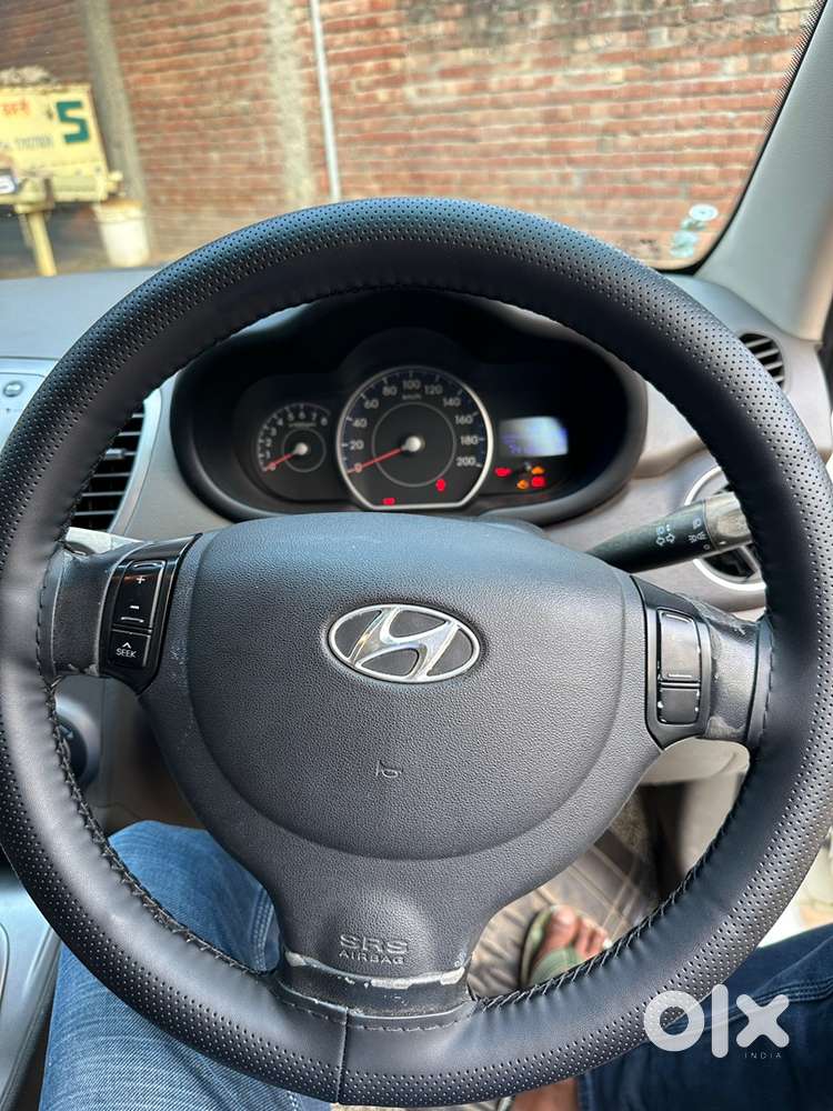 2012 I10 Automatic With Sunroof