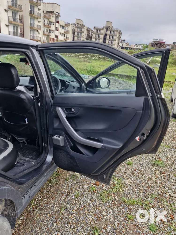 Tata Nexon 1.2 Petrol 2023