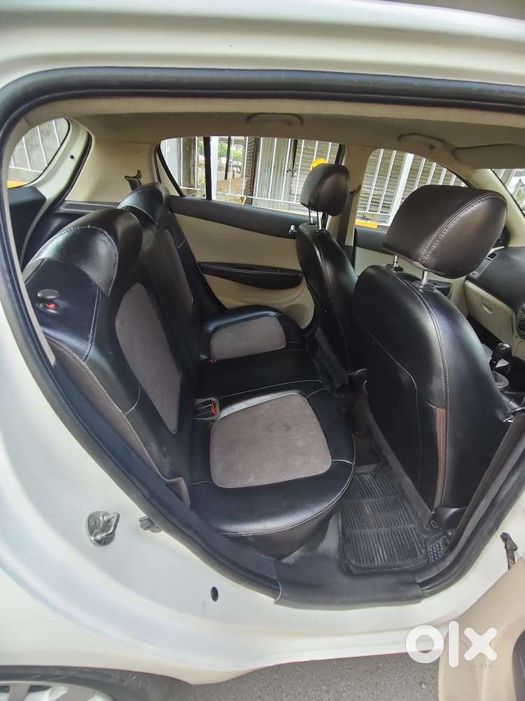 Hyundai I20 Sportz 1.4 Crdi 6 Speed Bs-iv, 2013, Diesel