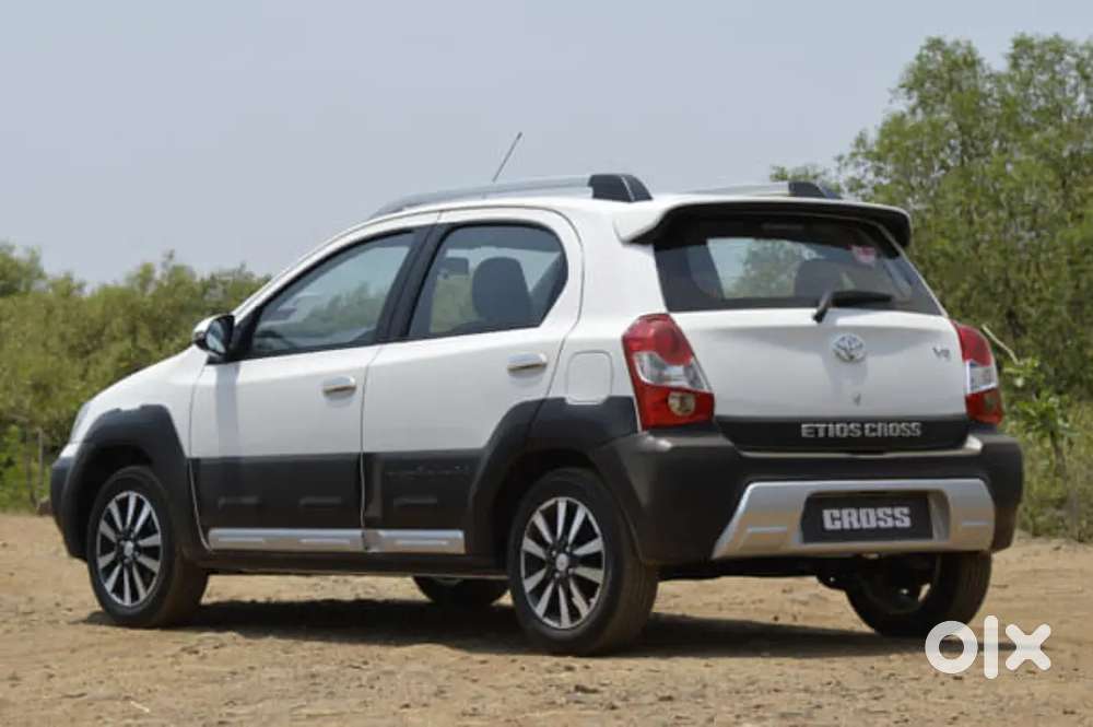 Toyota Etios Cross 2015 Diesel 100001 Km Driven