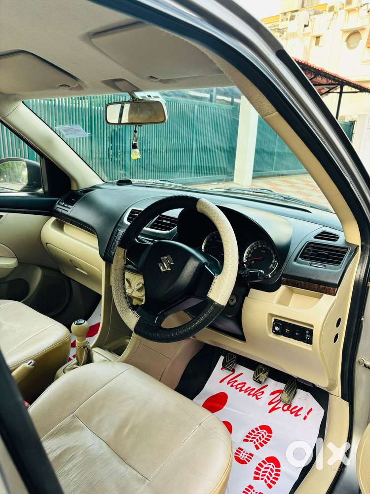 Maruti Suzuki Swift Dzire 1.2 Vxi Bsiv, 2013, Petrol
