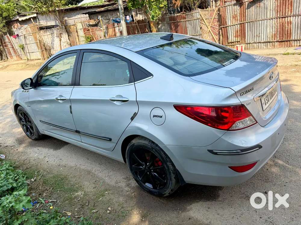 Hyundai Verna 2012 Petrol Well Maintained