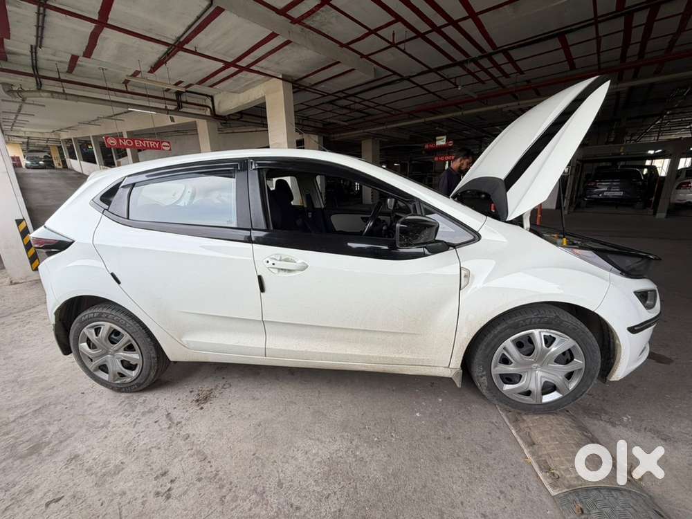 Tata Altroz Xt Petrol 2023 &ndash; Excellent Condition (negotiable)