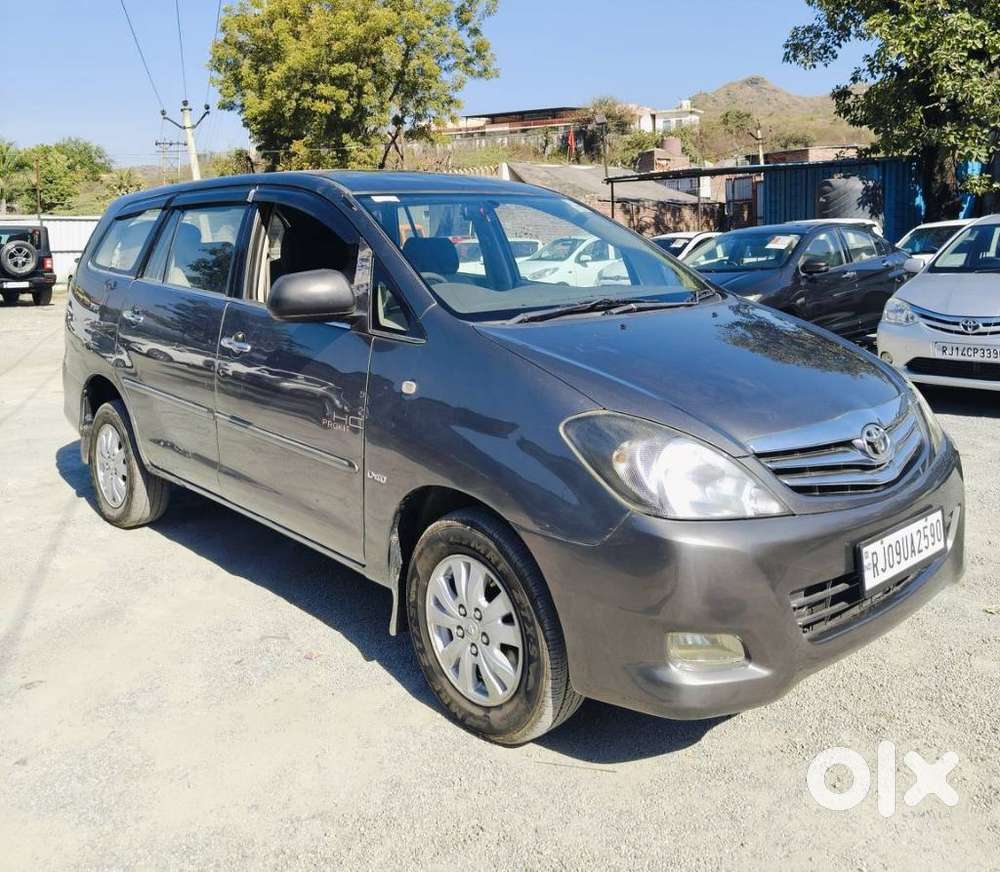 Toyota Innova 2.5 V 7 Str, 2010, Diesel