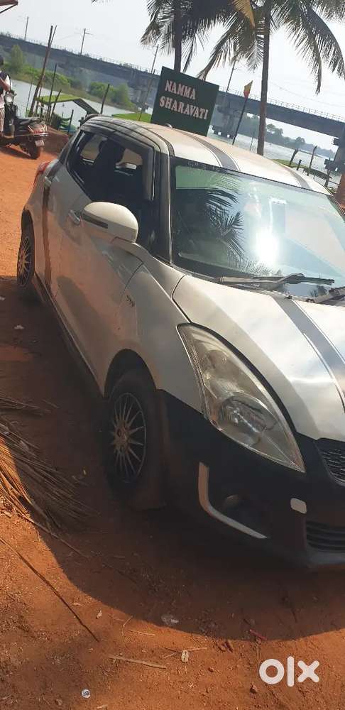 Maruti Suzuki Swift 2014 Petrol 96000 Km Driven