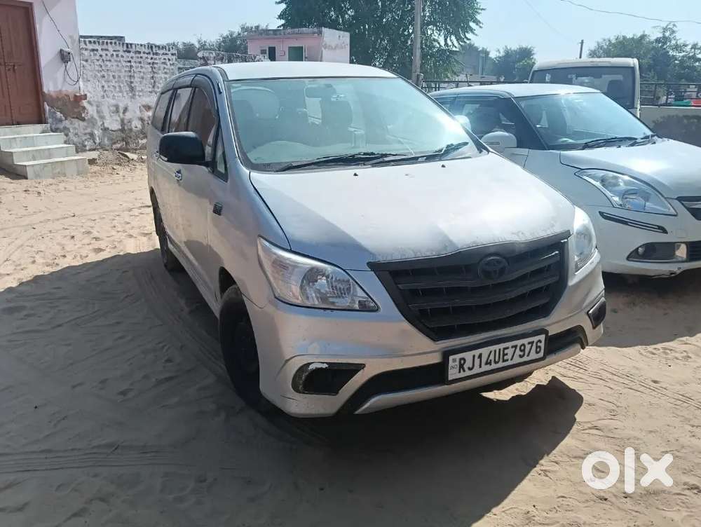 Toyota Innova 2013 Diesel 300000 Km Driven