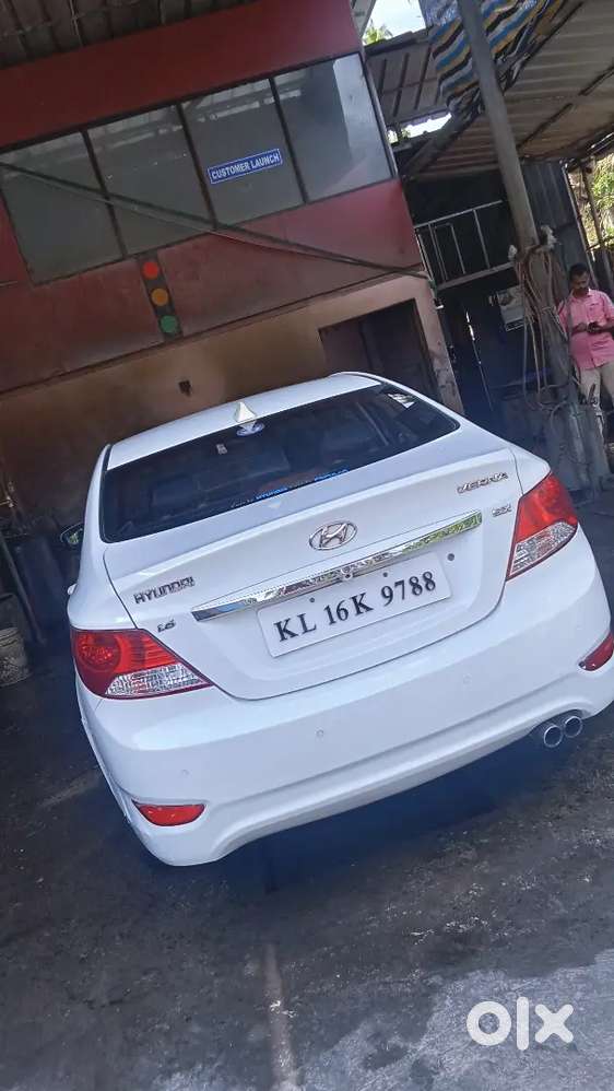 Hyundai Verna Fludic 1.6