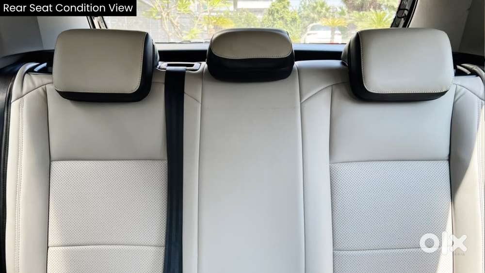 Skoda Kylaq Signature At, 2026, Petrol