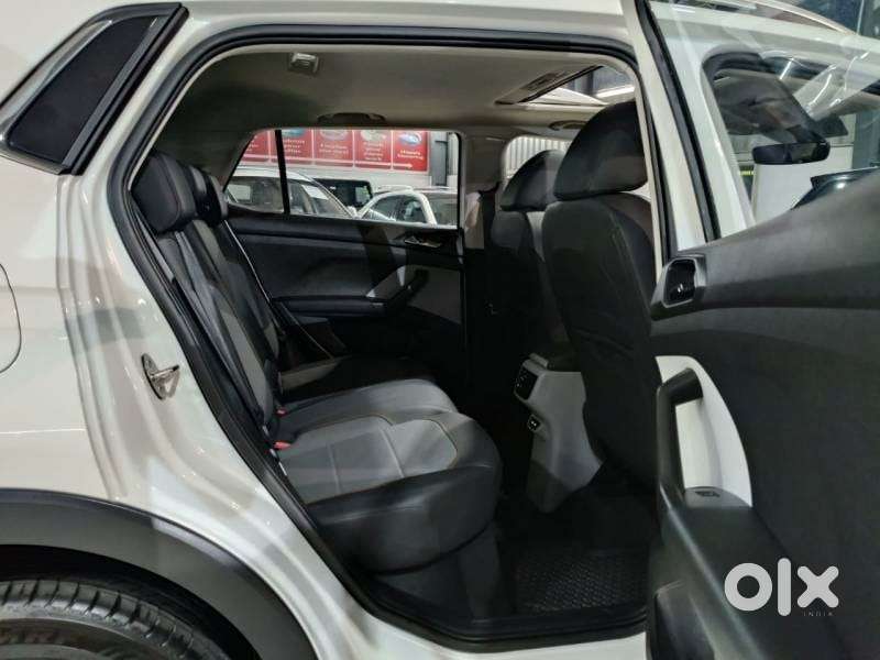 Skoda Kushaq 1.0 Tsi Style At (6 Airbags), 2023, Petrol