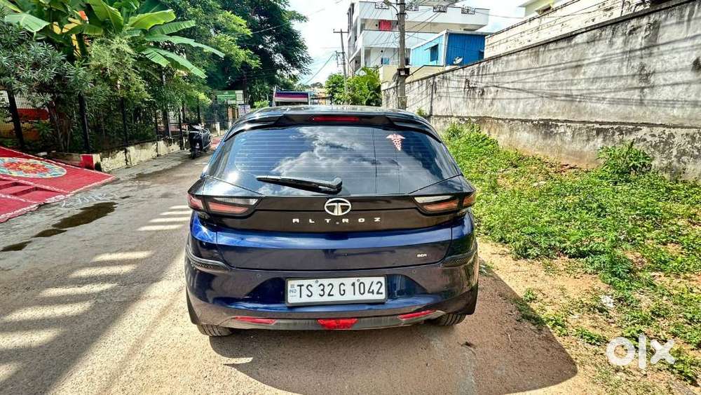 Tata Altroz 1.2 Xza Petrol Dct, 2022, Petrol
