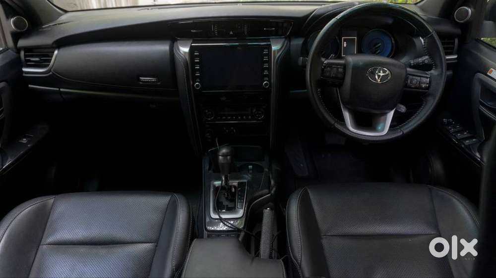Fortuner 2023 4x2 At Diesel - Customised, Dechromed