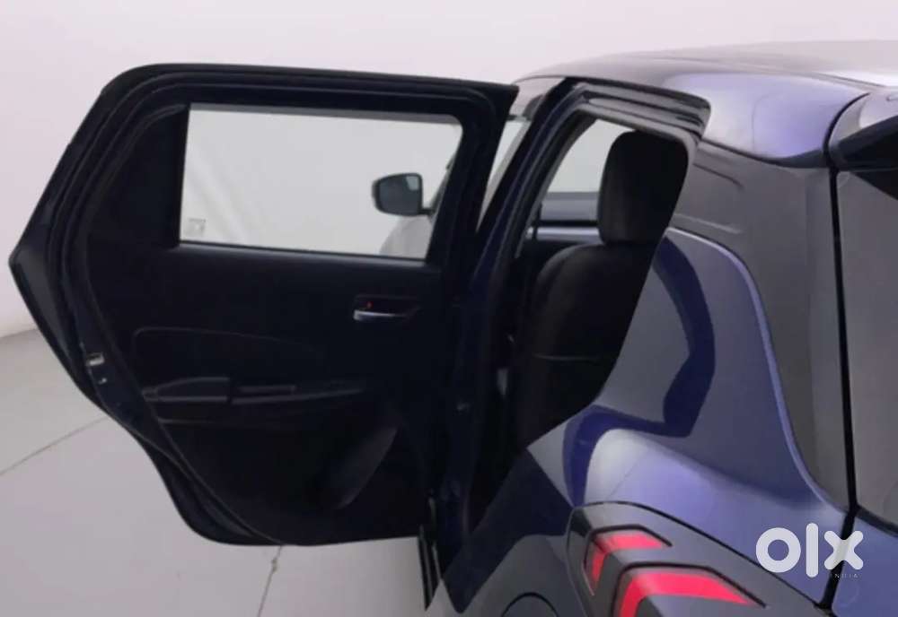 Maruti Suzuki Swift 2022 Petrol 36700 Km Driven Automatic