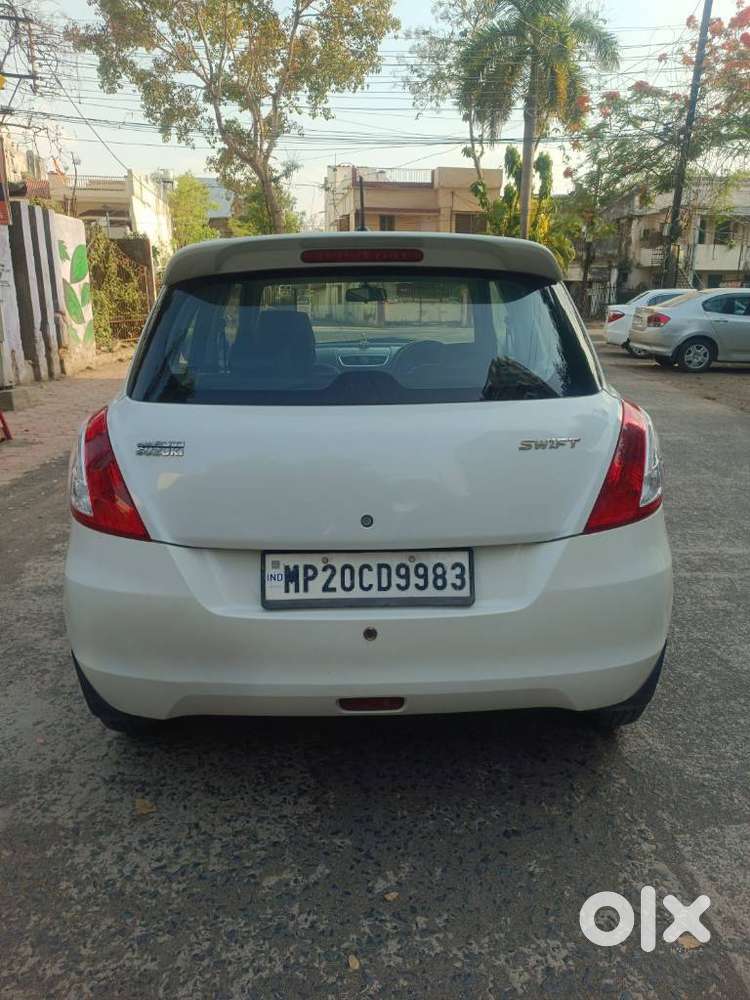 Maruti Suzuki Swift Vxi + Manual, 2014, Petrol