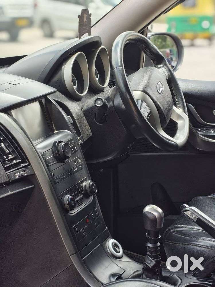 Mahindra XUV500 2.2 W10, 2017, Diesel