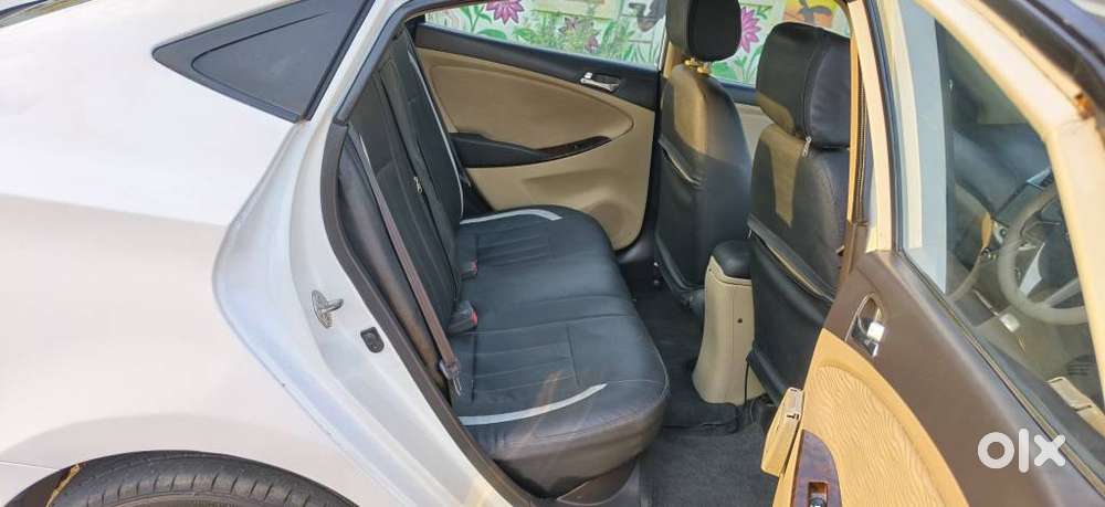Hyundai Verna Fluidic 1.6 Vtvt Sx, 2014, Petrol