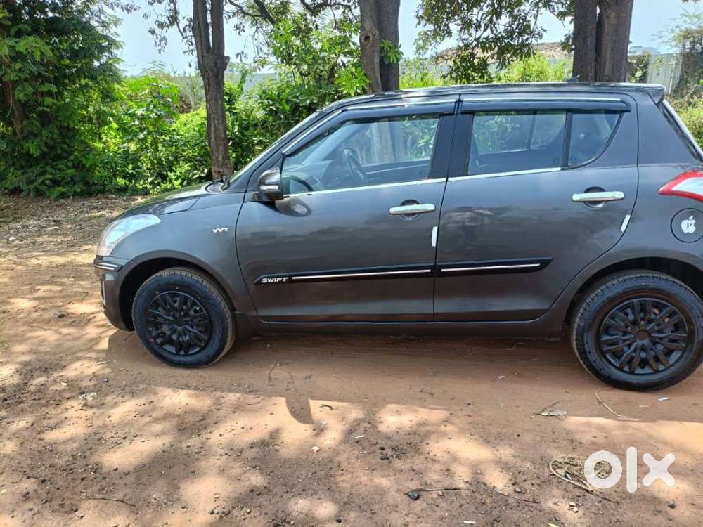 Maruti Suzuki Swift Vxi, 2017, Petrol
