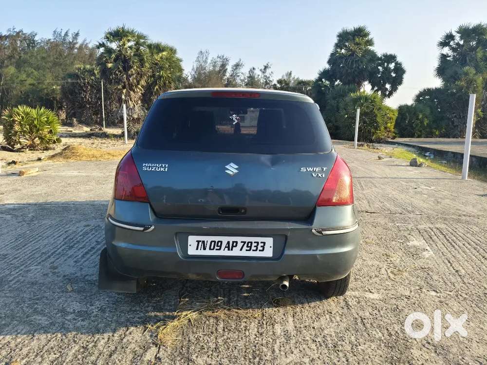 Maruti Suzuki Swift 2006 Petrol 183000 Km Driven