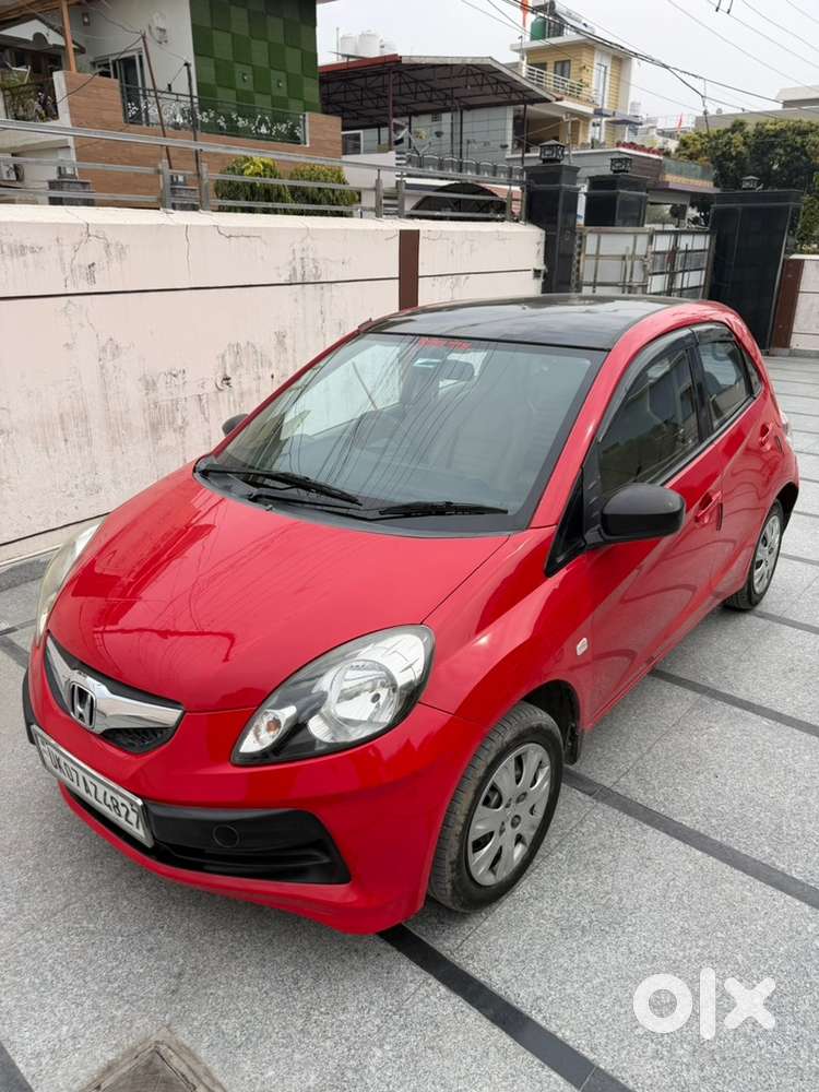Honda Brio 2013 Petrol Well Maintained