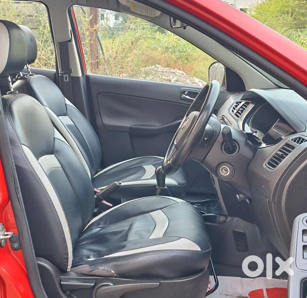 Tata Bolt Revotron Xt, 2015, Petrol