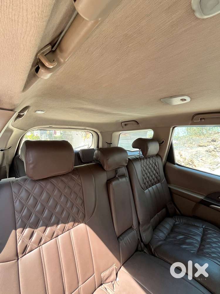 Mahindra Xuv500 W8 2015