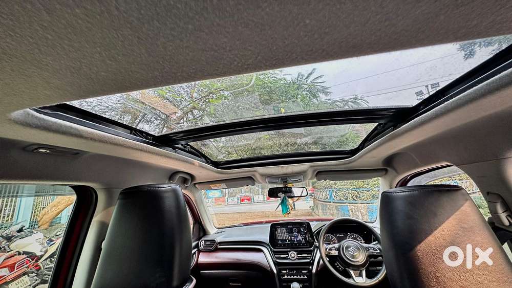 Maruti Suzuki Grand Vitara 1.5 Alpha Smart Hybrid At, 2022, Petrol