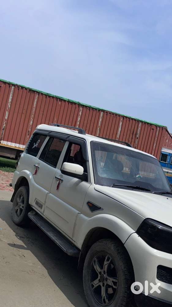 Mahindra Scorpio Diesel 2015