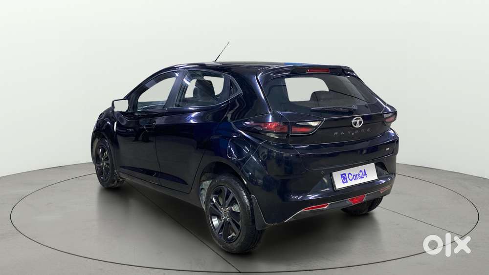Tata Altroz 1.2 Xza Plus Dark Edition Dct, 2022, Petrol
