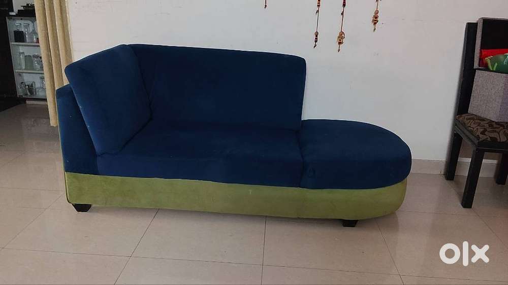 Very good condition 8 seater sofa set