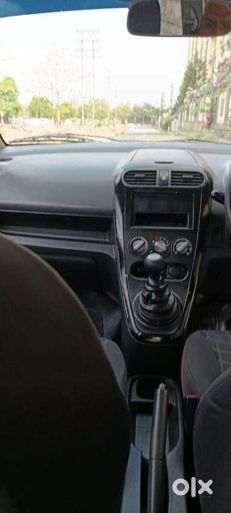 Maruti Suzuki Ritz Lxi, 2015, Petrol