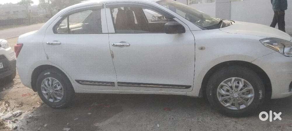 Maruti Suzuki Dzire 2022 Petrol 75000 Km Driven