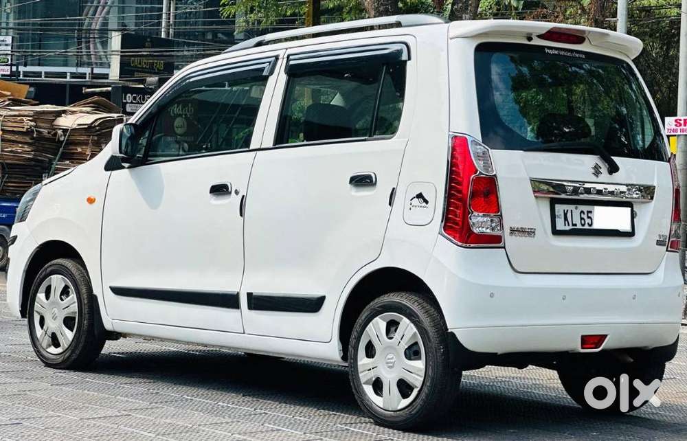 Maruti Suzuki Wagon R Vxi Amt1.2, 2018, Petrol