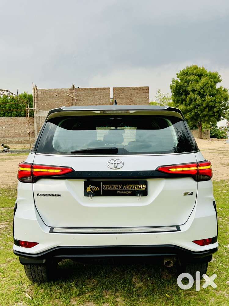Toyota Fortuner Legender 4x4 At 2.8, 2025, Diesel