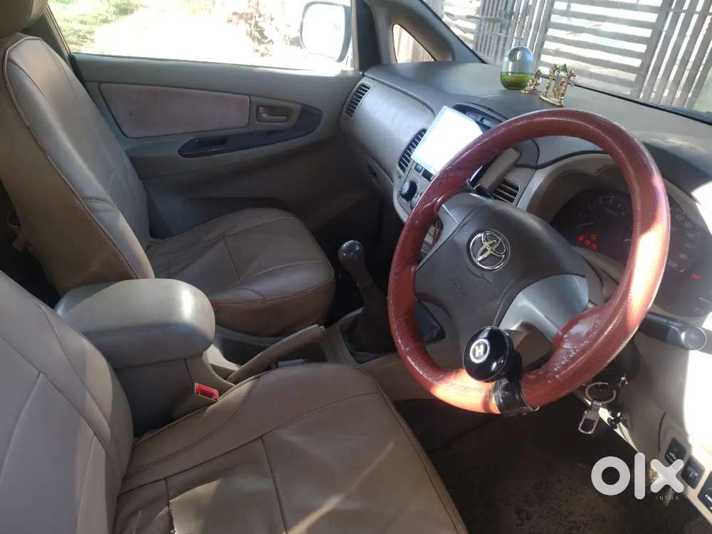 Toyota Innova 2013 Diesel 268000 Km Driven