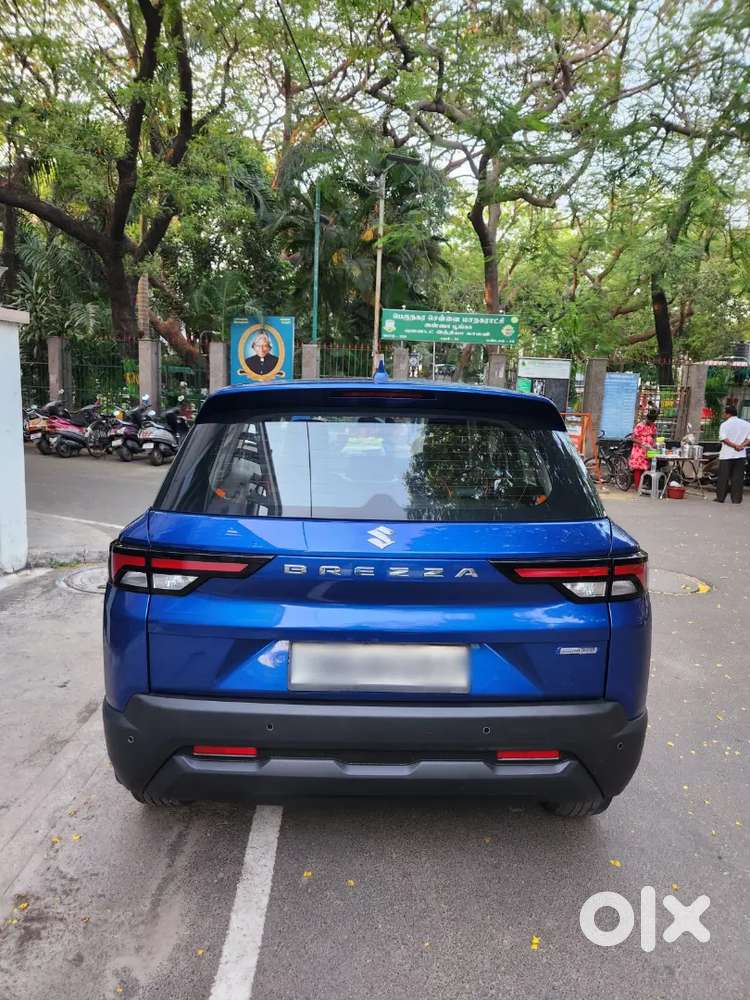 Maruti Suzuki Brezza Vxi At ,2023, Petrol