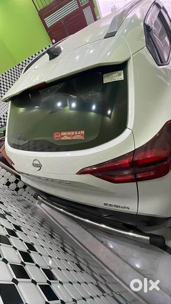 Nissan Magnite Car Petrol 2025 Automatic